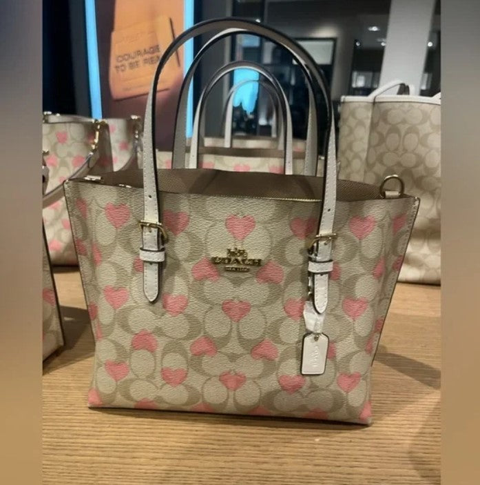 New! 💕💕Coach Mollie Tote 25 In Signature Canvas With Heart Print